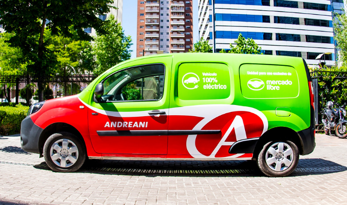  Mercado Libre genera alianza con Andreani para incorporar movilidad eléctrica en su envíos